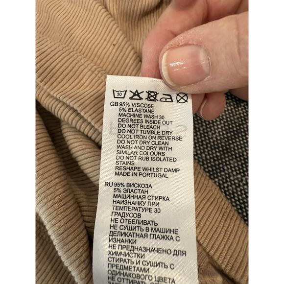 Reiss Racerback Tank in Beige Size Small Bohemian Viscose Knit - Picture 7 of 9